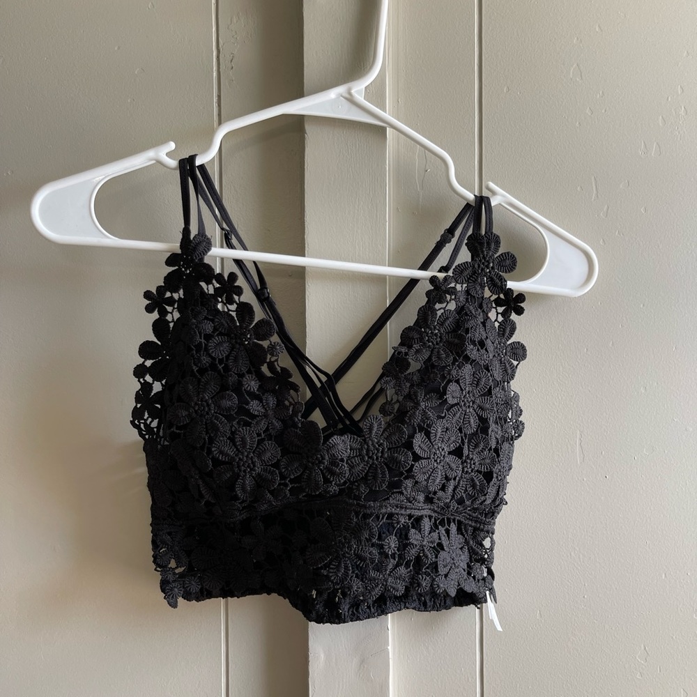 (HOLD)Boutique Floral Bralette